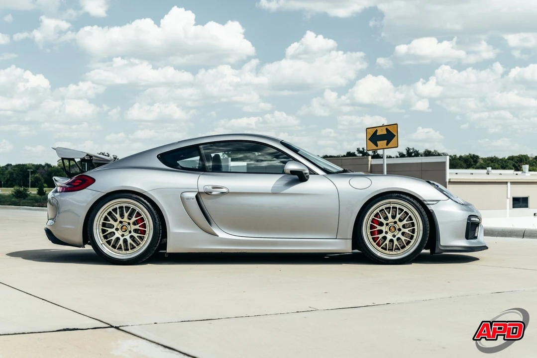 2016 Porsche 981 Cayman GT4 - Image 12 of 12