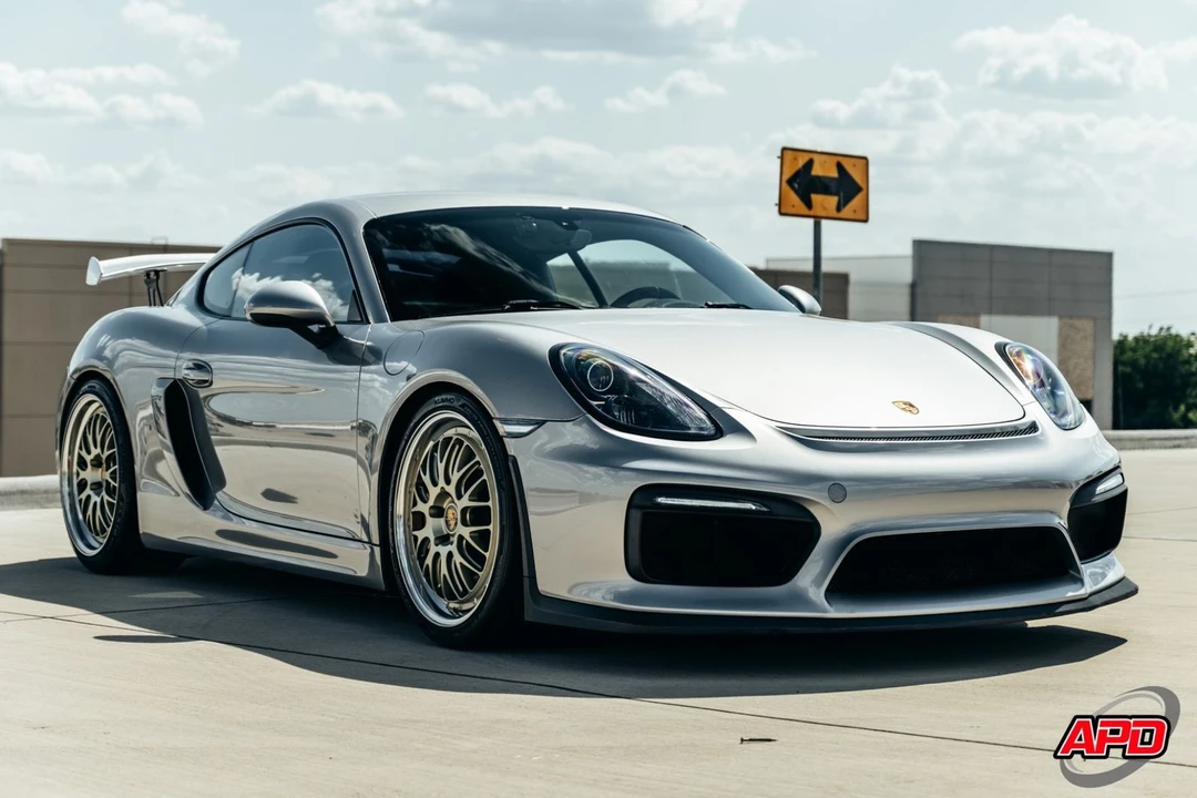 2016 Porsche 981 Cayman GT4 - Image 6 of 12
