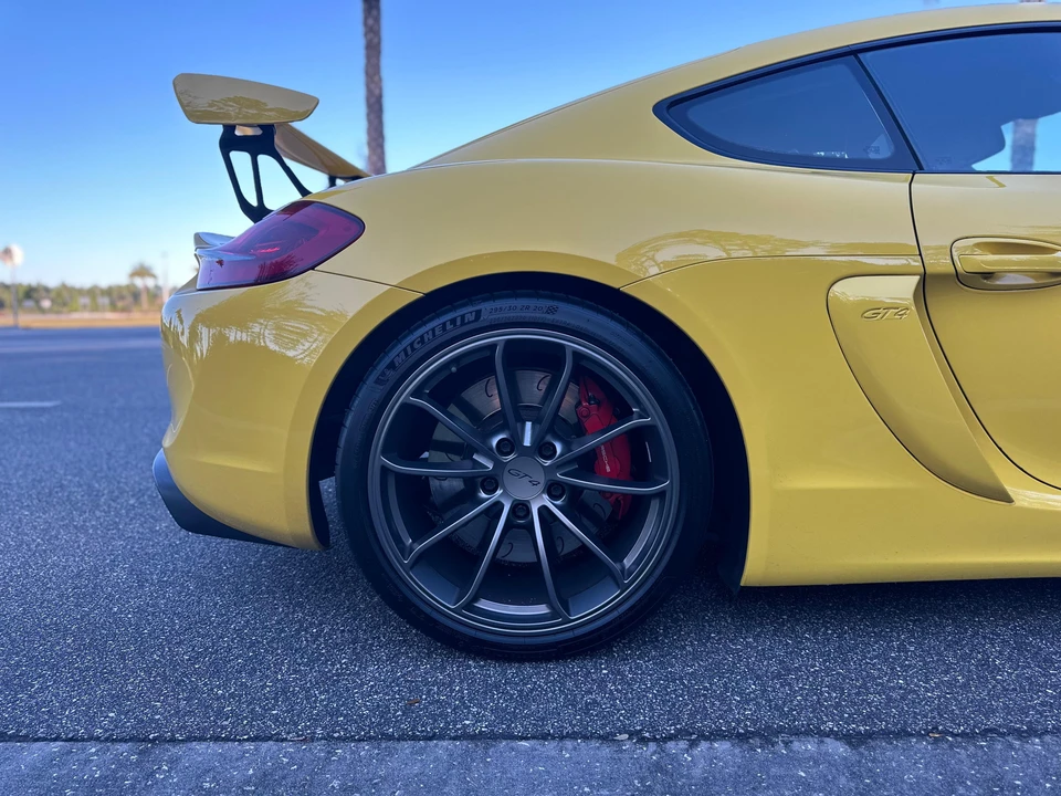2016 Porsche 981 Cayman GT4 - Image 30 of 31
