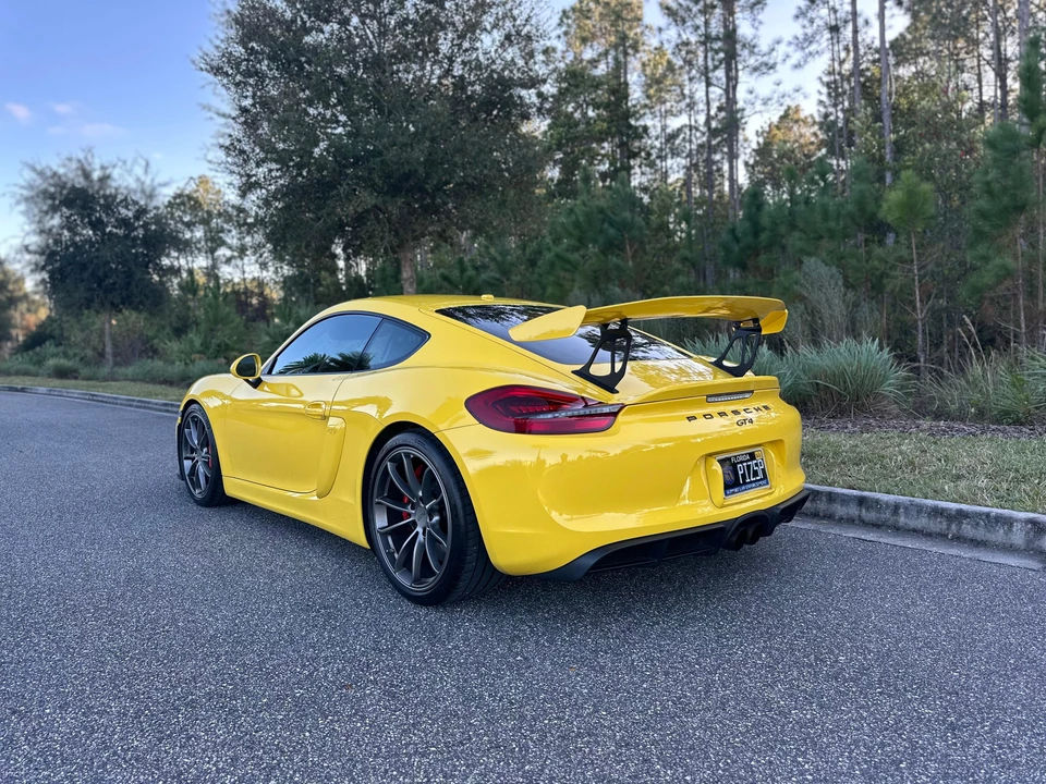 2016 Porsche 981 Cayman GT4 - Image 9 of 31