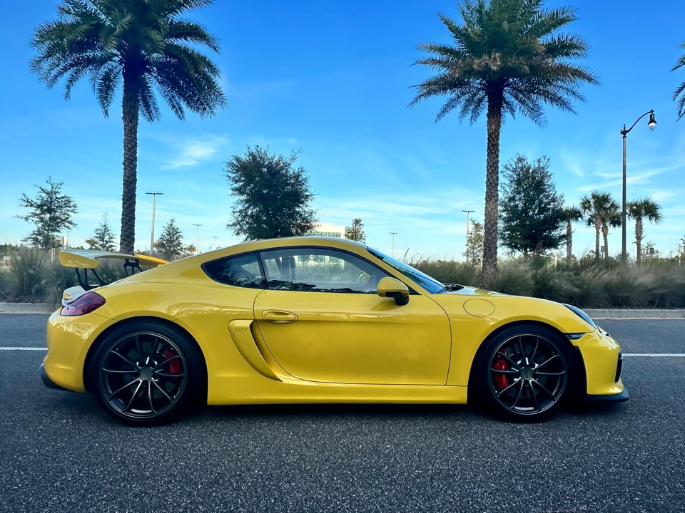 2016 Porsche 981 Cayman GT4 - Image 12 of 31