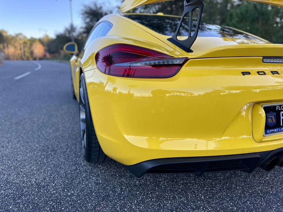 2016 Porsche 981 Cayman GT4 - Image 19 of 31
