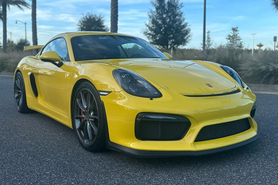 2016 Porsche 981 Cayman GT4 - Image 3 of 31
