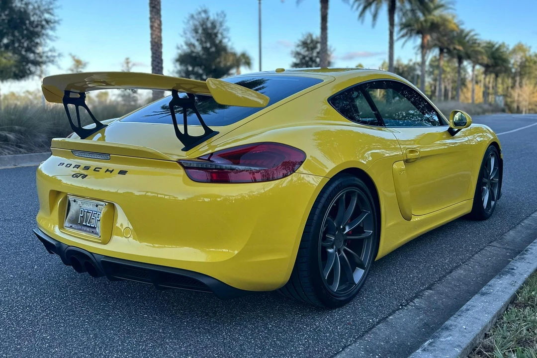 2016 Porsche 981 Cayman GT4 - Image 4 of 31