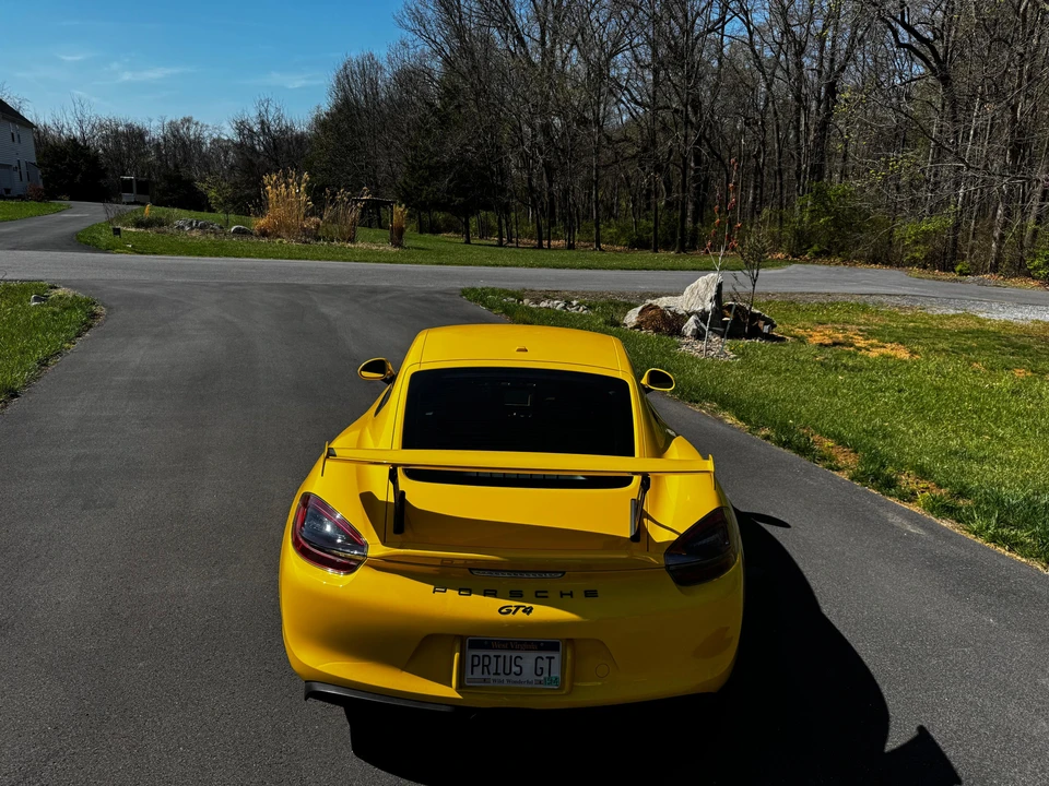 2016 Porsche 981 Cayman GT4 - Image 22 of 31