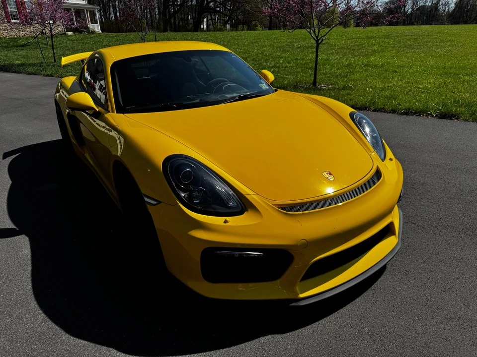 2016 Porsche 981 Cayman GT4 - Image 28 of 31