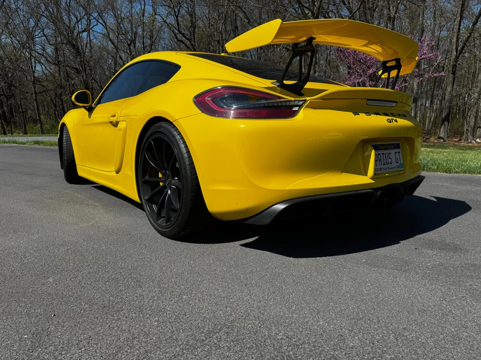 2016 Porsche 981 Cayman GT4 - Image 20 of 31