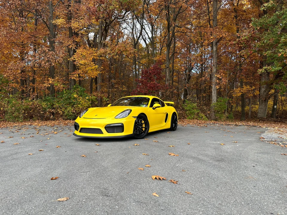 2016 Porsche 981 Cayman GT4 - Image 9 of 31