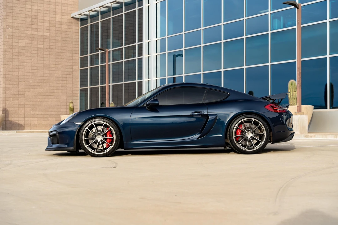 2016 Porsche 981 Cayman GT4 - Image 12 of 31