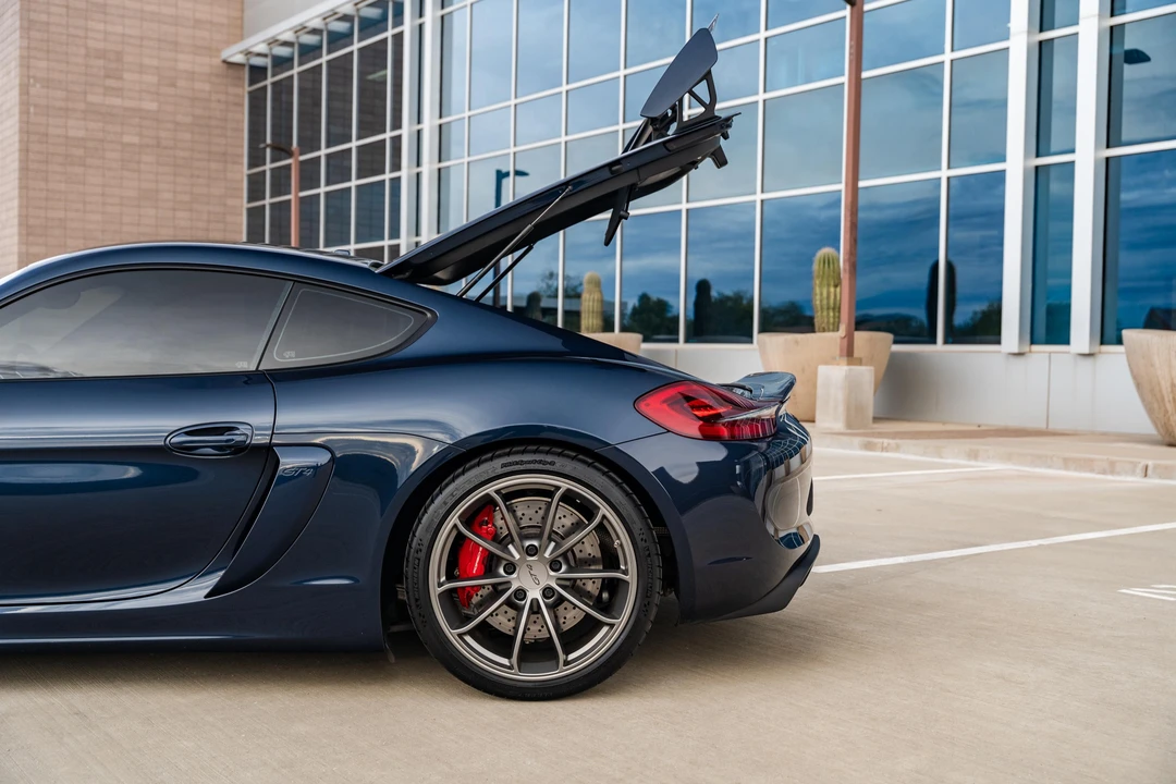 2016 Porsche 981 Cayman GT4 - Image 30 of 31