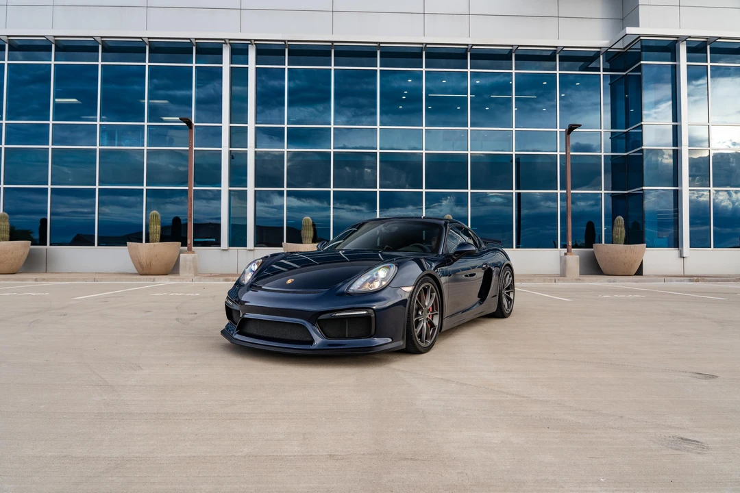 2016 Porsche 981 Cayman GT4 - Image 9 of 31