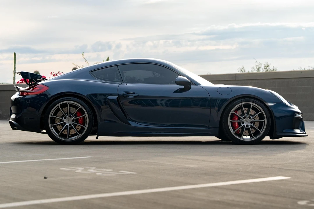 2016 Porsche 981 Cayman GT4 - Image 3 of 31