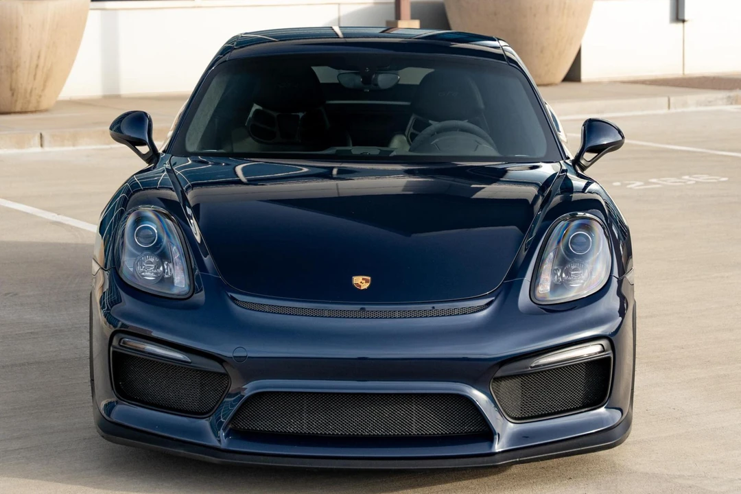 2016 Porsche 981 Cayman GT4 - Image 2 of 31