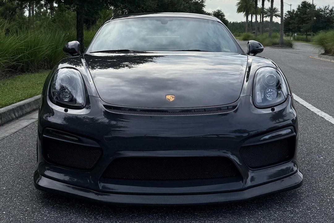 2016 Porsche 981 Cayman GT4 - Image 2 of 31