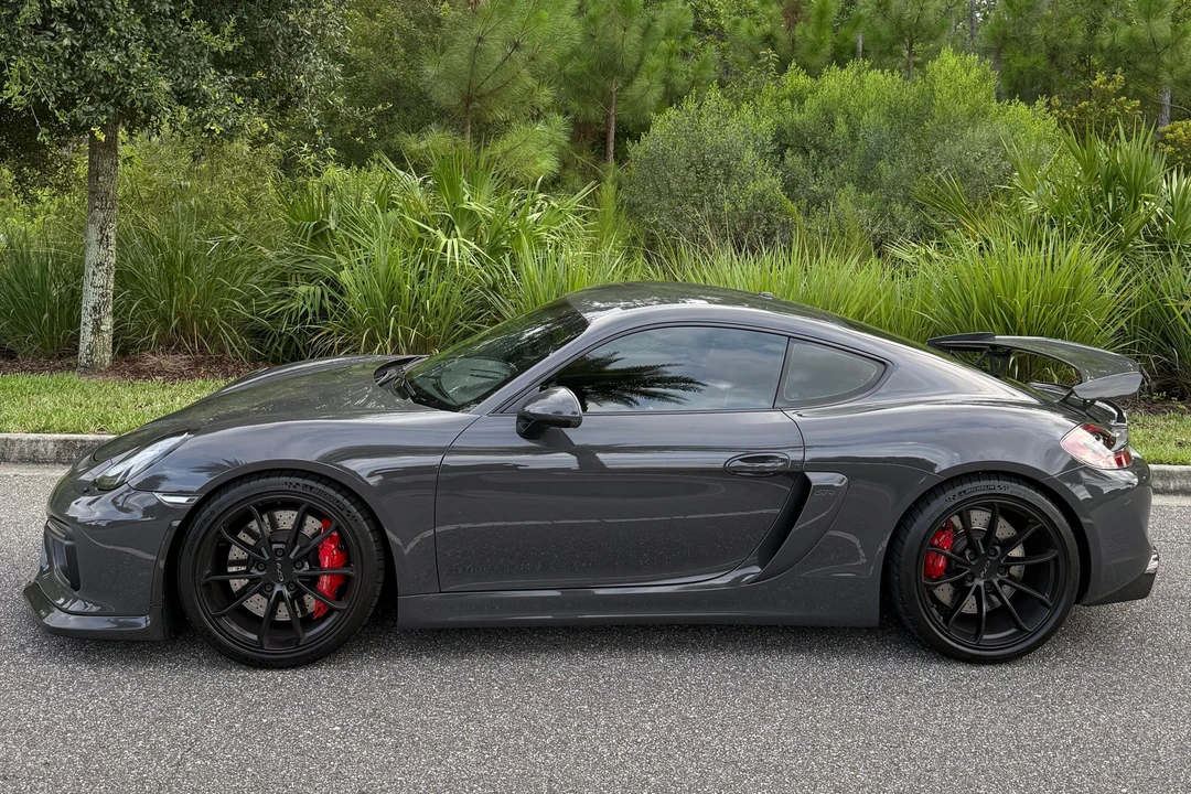 2016 Porsche 981 Cayman GT4 - Image 3 of 31