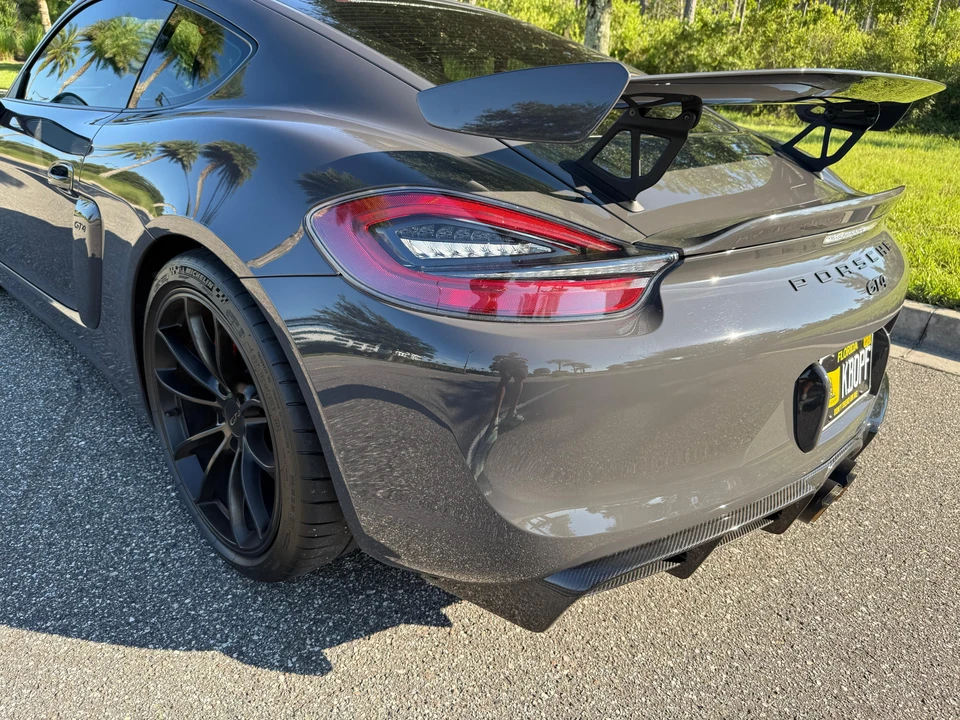 2016 Porsche 981 Cayman GT4 - Image 26 of 31
