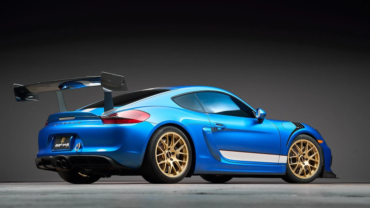 2016 Porsche 981 Cayman GT4 - Image 5 of 16