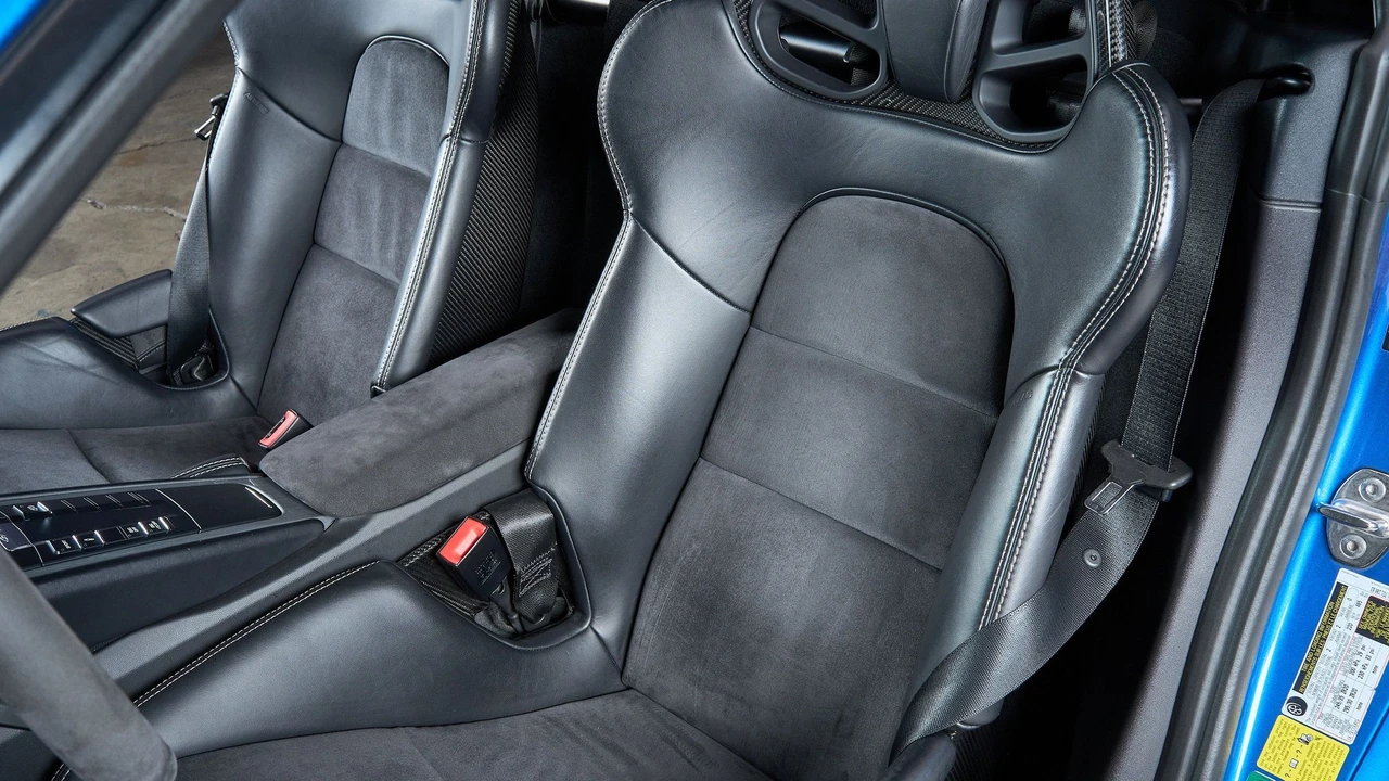 2016 Porsche 981 Cayman GT4 - Image 13 of 16