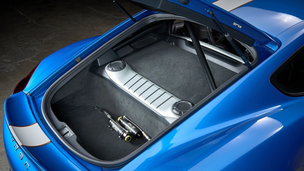 2016 Porsche 981 Cayman GT4 - Image 15 of 16