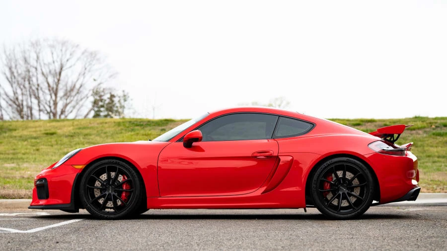 2016 Porsche 981 Cayman GT4 - Image 2 of 31