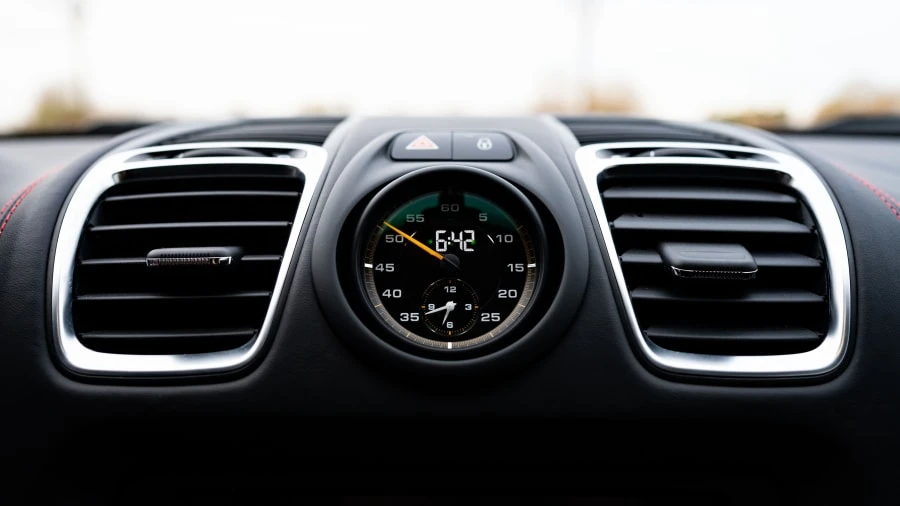 2016 Porsche 981 Cayman GT4 - Image 9 of 31
