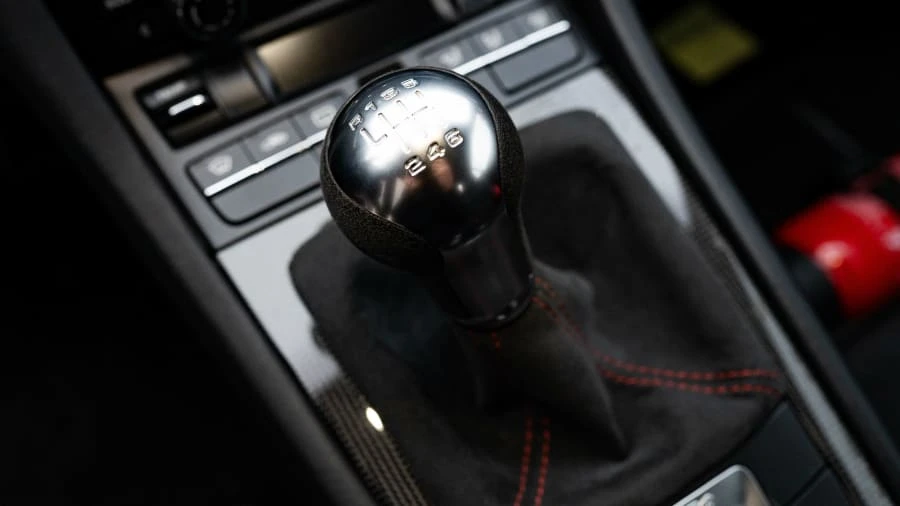 2016 Porsche 981 Cayman GT4 - Image 14 of 31