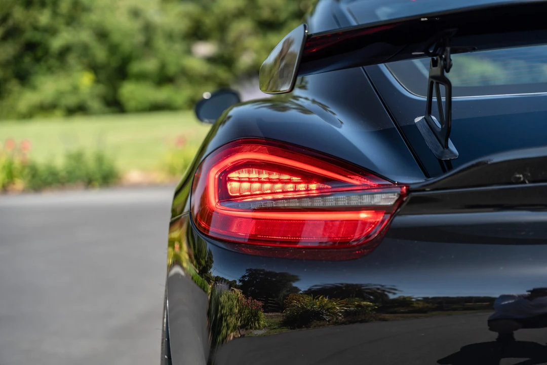 2016 Porsche 981 Cayman GT4 - Image 30 of 31