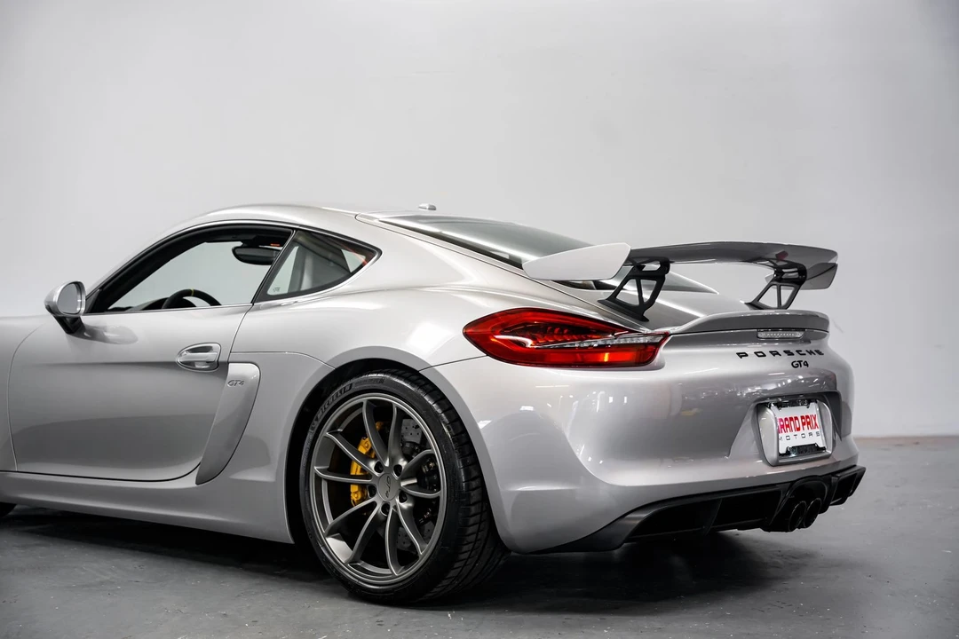 2016 Porsche 981 Cayman GT4 - Image 30 of 31