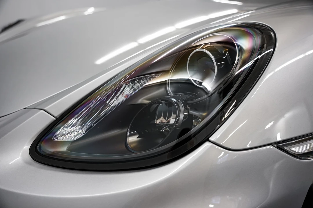 2016 Porsche 981 Cayman GT4 - Image 27 of 31