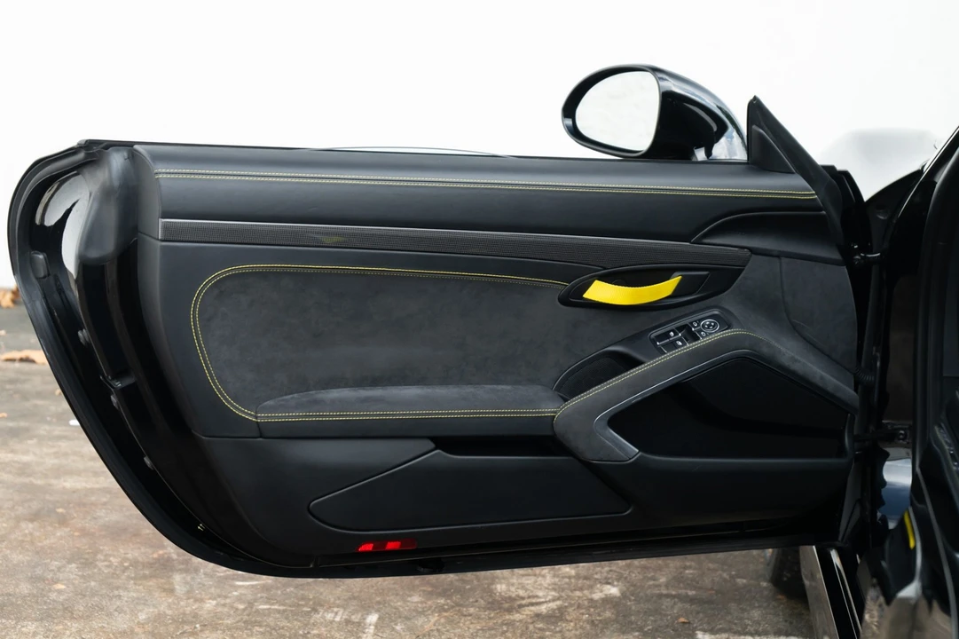 2016 Porsche 981 Cayman GT4 - Image 30 of 31