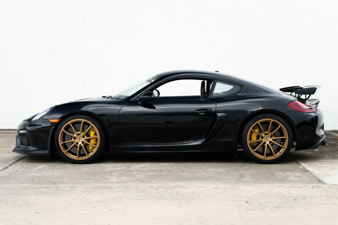 2016 Porsche 981 Cayman GT4 - Image 4 of 31