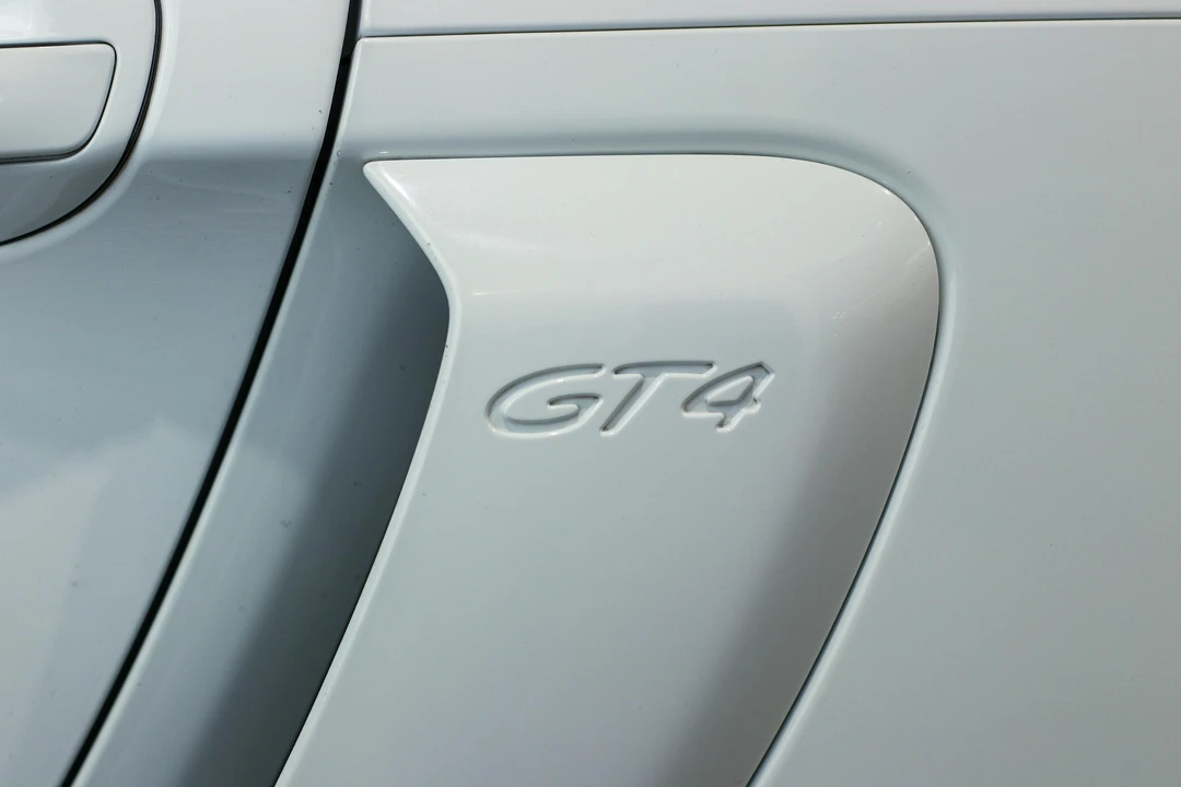 2016 Porsche 981 Cayman GT4 - Image 24 of 31
