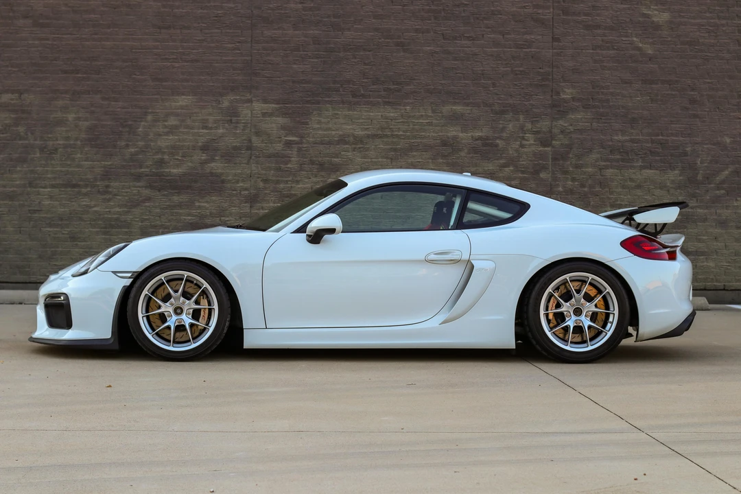 2016 Porsche 981 Cayman GT4 - Image 12 of 31