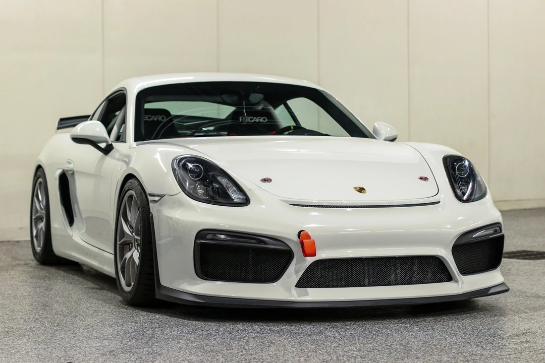 2016 Porsche 981 Cayman GT4 - Image 17 of 31