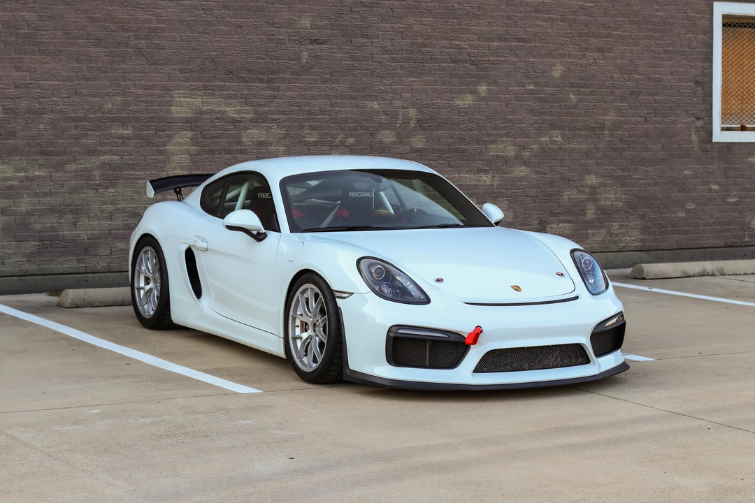 2016 Porsche 981 Cayman GT4 - Image 15 of 31