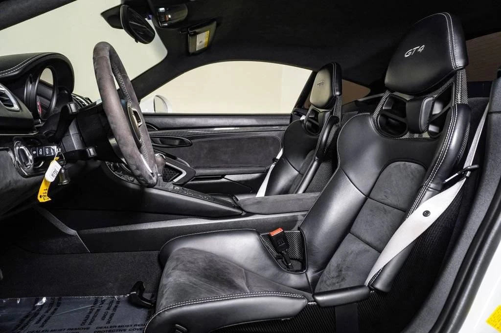 2016 Porsche 981 Cayman GT4 - Image 5 of 5
