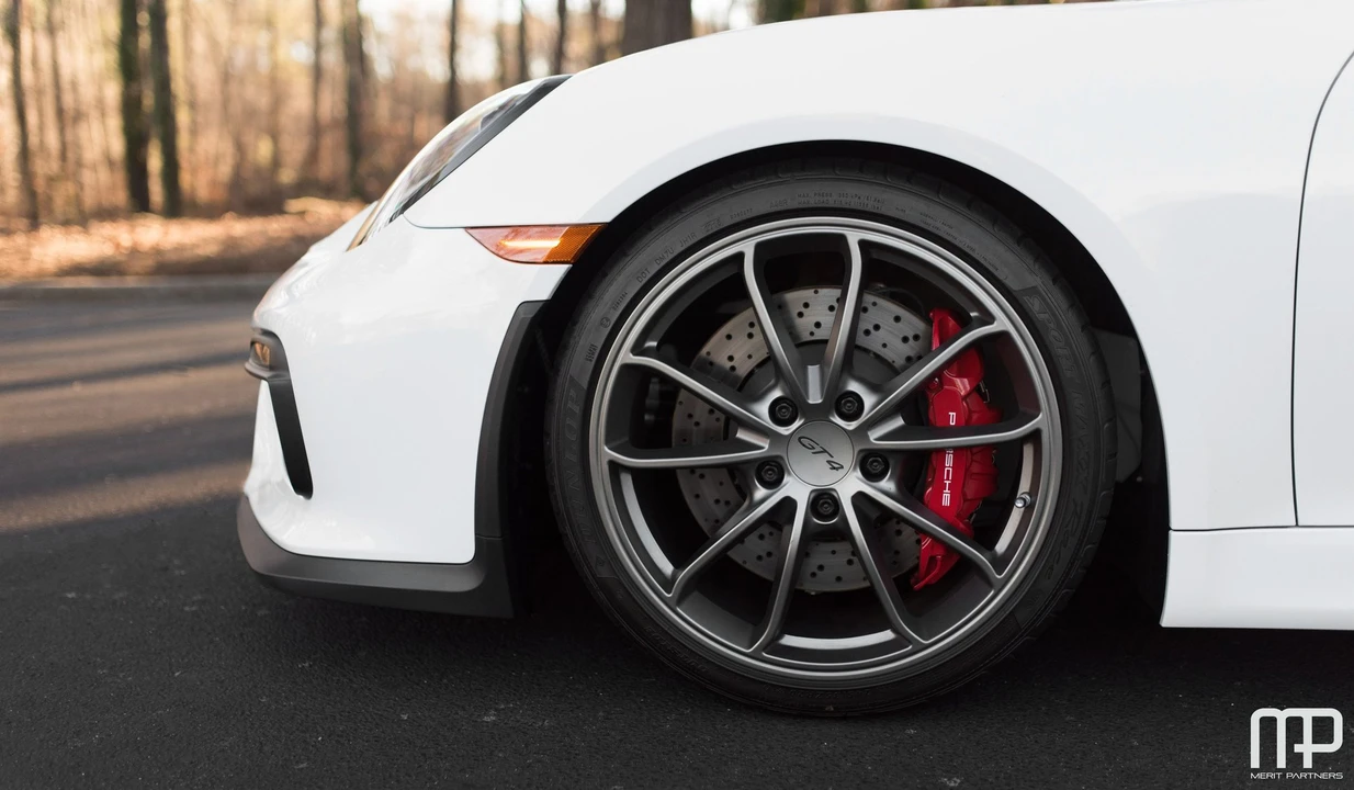 2016 Porsche 981 Cayman GT4 - Image 5 of 31