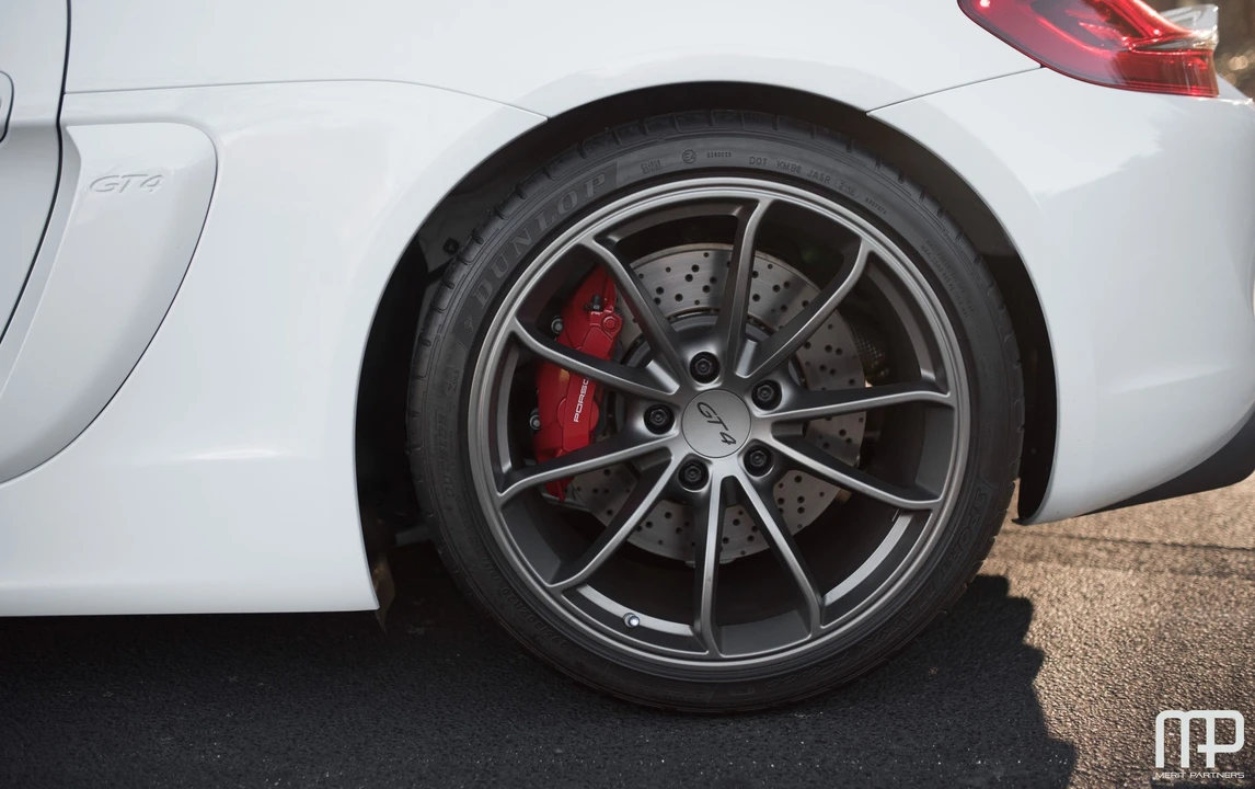 2016 Porsche 981 Cayman GT4 - Image 6 of 31