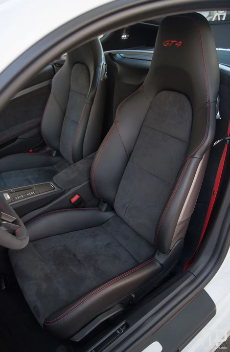 2016 Porsche 981 Cayman GT4 - Image 20 of 31