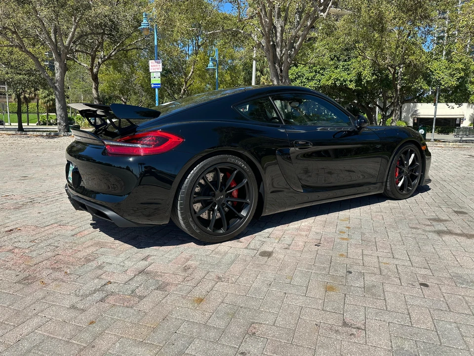 2016 Porsche 981 Cayman GT4 - Image 12 of 31