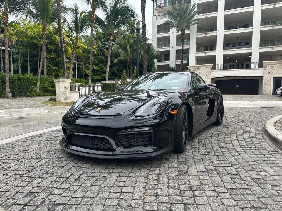 2016 Porsche 981 Cayman GT4 - Image 18 of 31