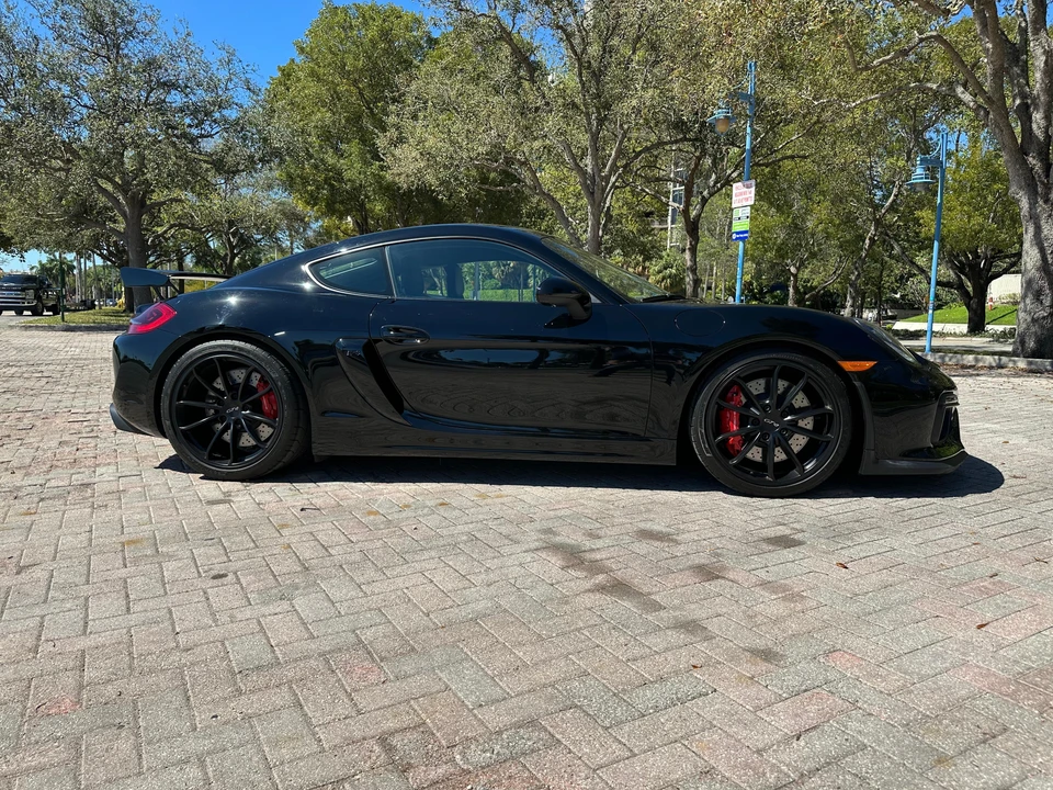 2016 Porsche 981 Cayman GT4 - Image 13 of 31