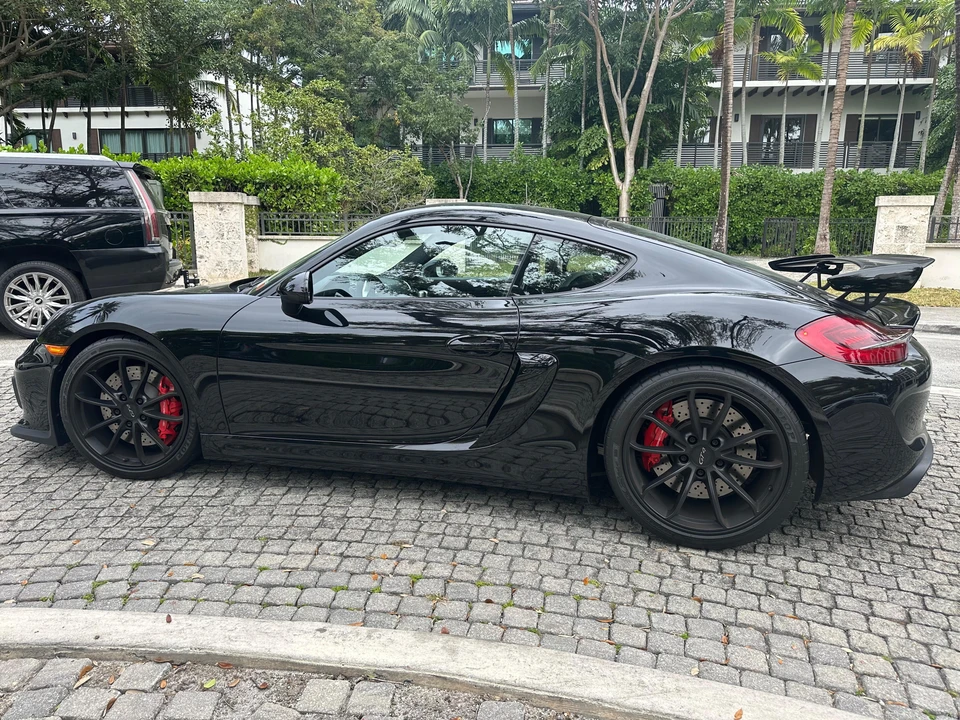 2016 Porsche 981 Cayman GT4 - Image 21 of 31