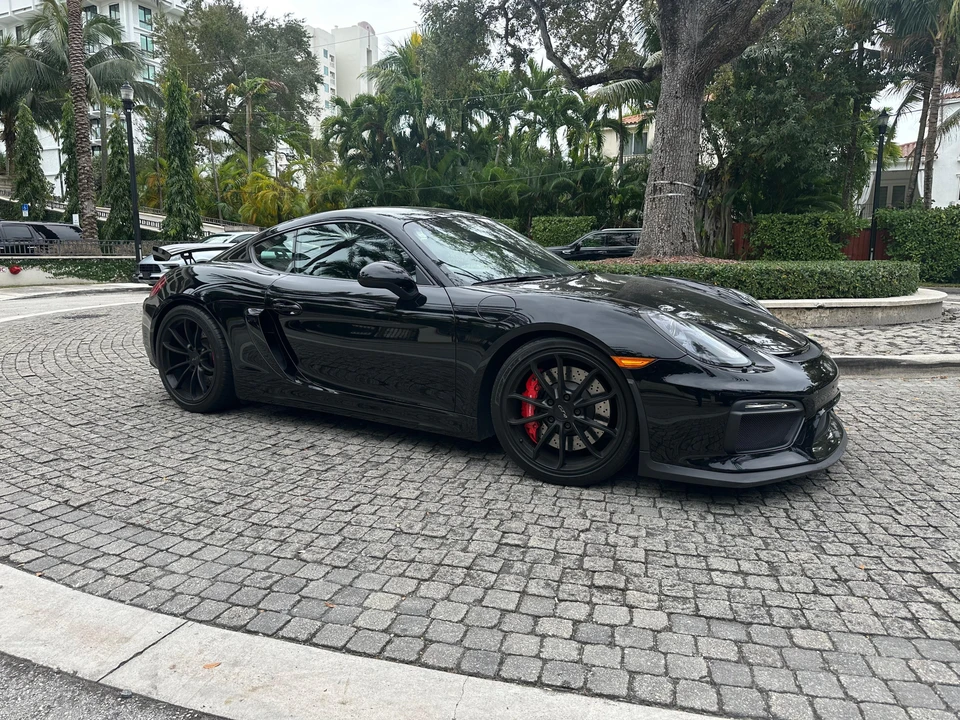 2016 Porsche 981 Cayman GT4 - Image 29 of 31