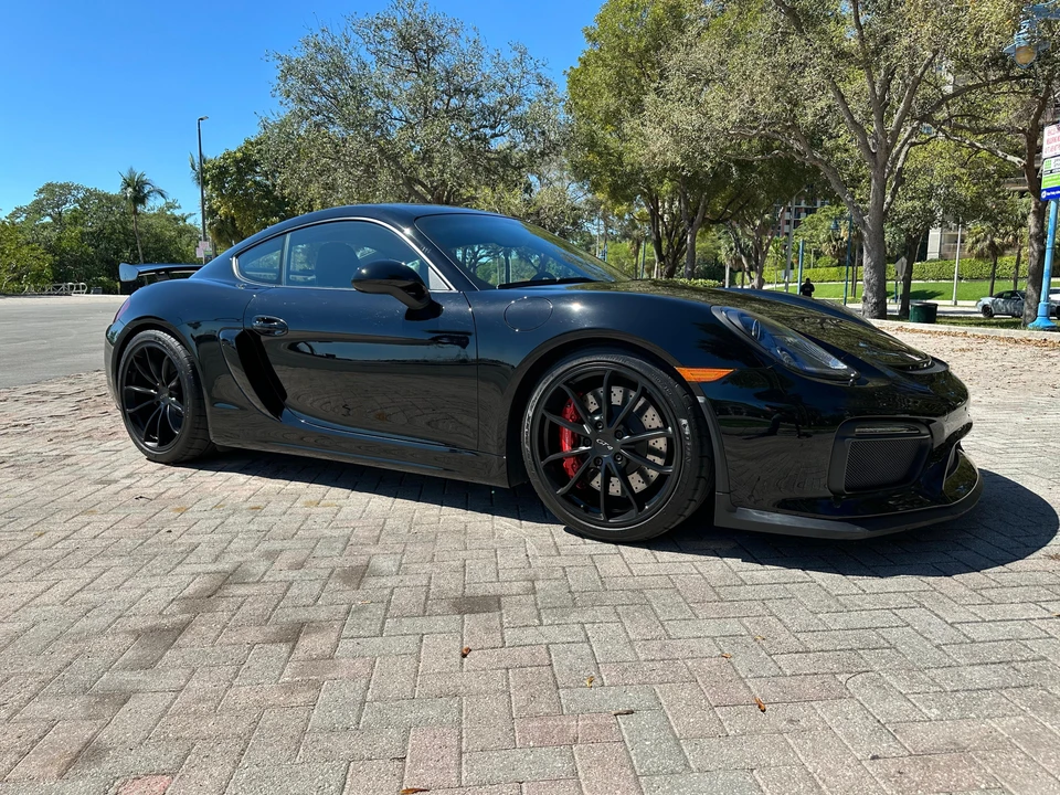 2016 Porsche 981 Cayman GT4 - Image 14 of 31