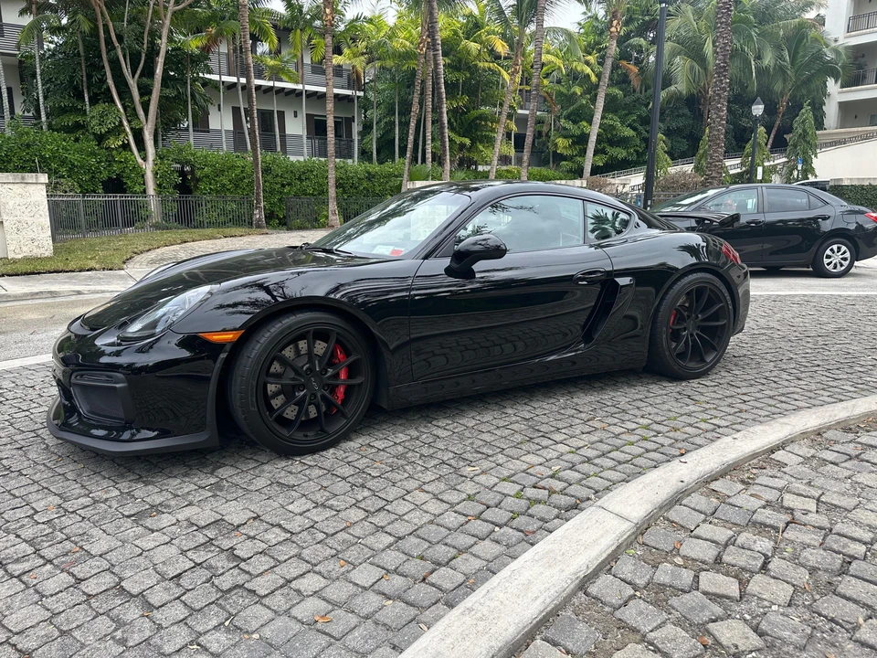 2016 Porsche 981 Cayman GT4 - Image 20 of 31