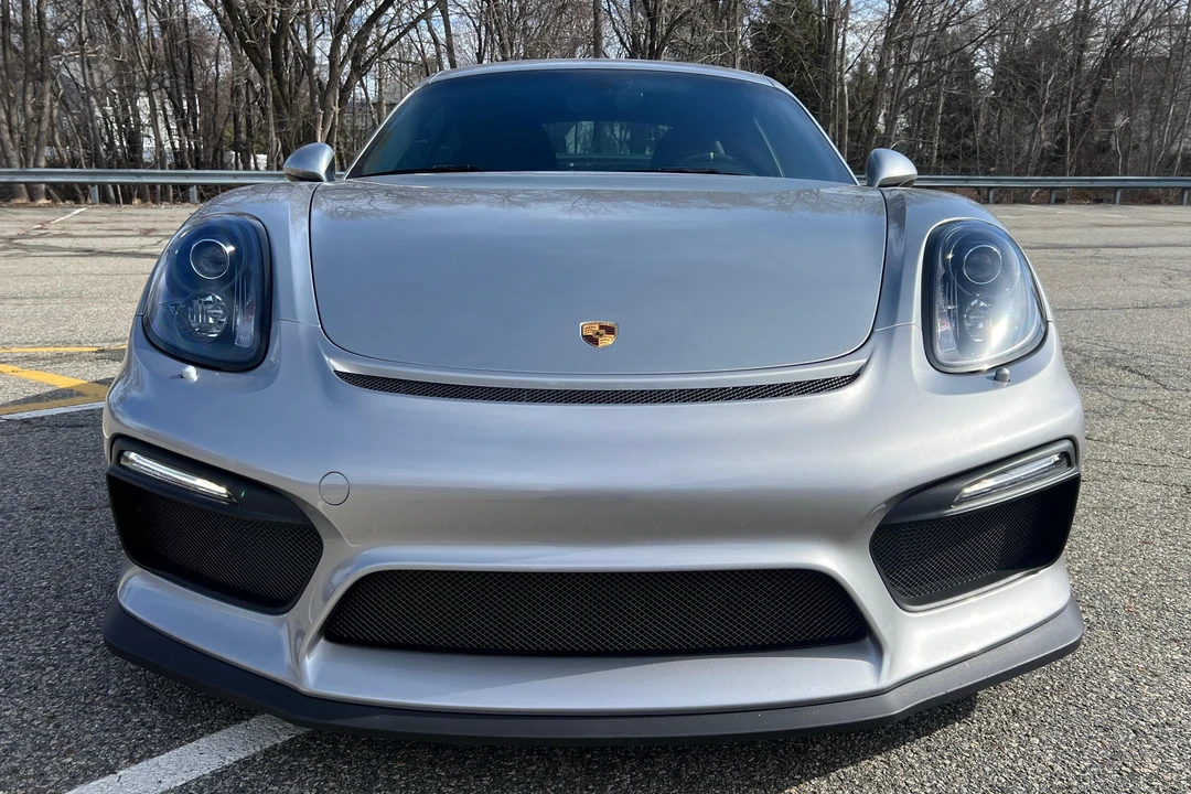 2016 Porsche 981 Cayman GT4 - Image 2 of 31
