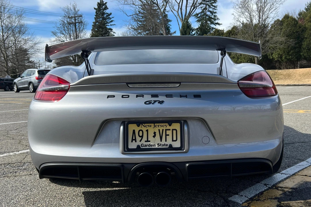2016 Porsche 981 Cayman GT4 - Image 5 of 31