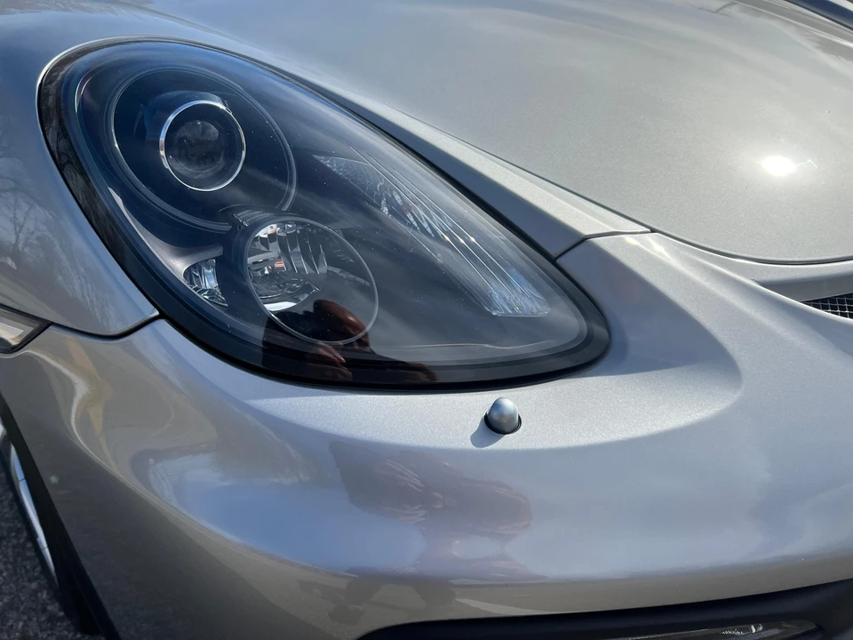 2016 Porsche 981 Cayman GT4 - Image 17 of 31