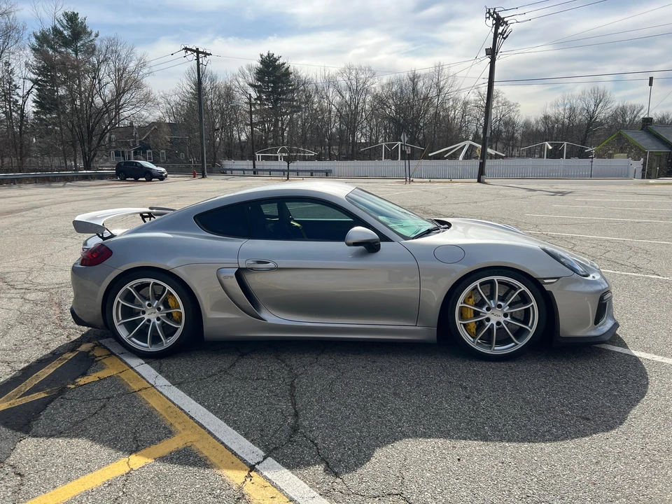 2016 Porsche 981 Cayman GT4 - Image 12 of 31